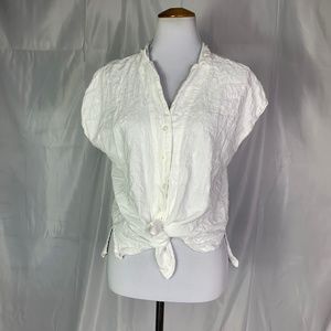 Old navy white button floral embroidered shirt L